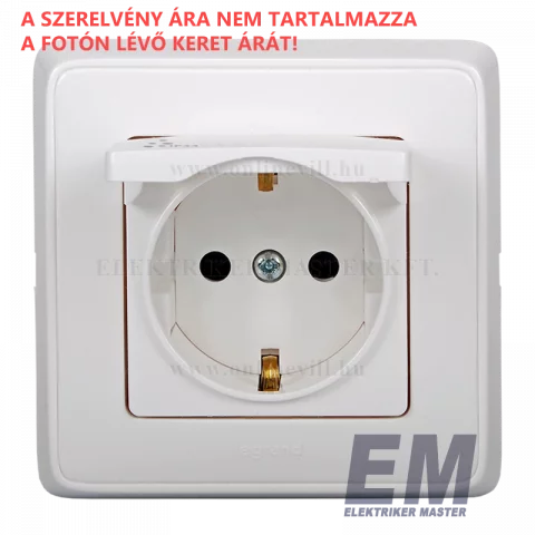 Legrand Cariva Dugalj 2P+F süllyesztett konnektor csapfedeles IP44 fehér 773645