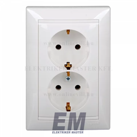 Legrand Valena 2x2P+F csatlakozóaljzat fehér