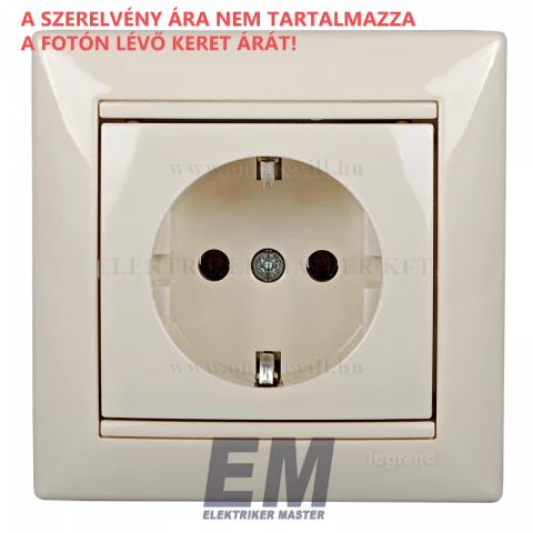 Legrand Valena 2P+F csatlakozóaljzat elefántcsont
