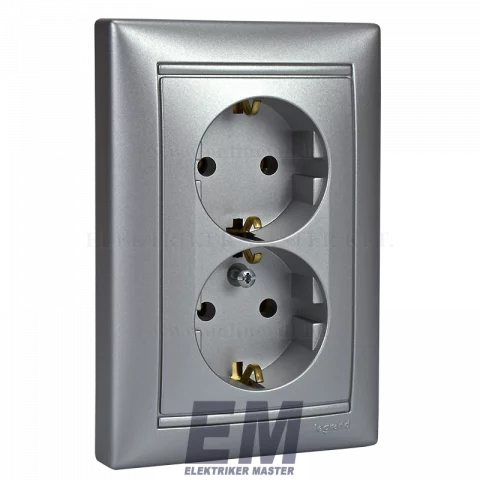 Legrand Valena 2x2P+F csatlakozóaljzat alumínium